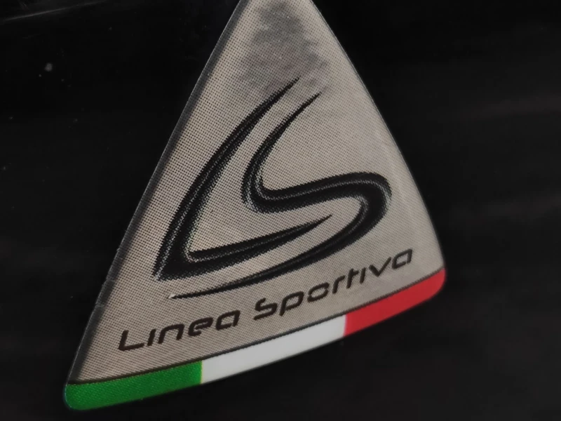 Fiat Punto 1.4I(95)* GRANDE PUNTO* LINEA-SPORTIVO* , снимка 16 - Автомобили и джипове - 51044876