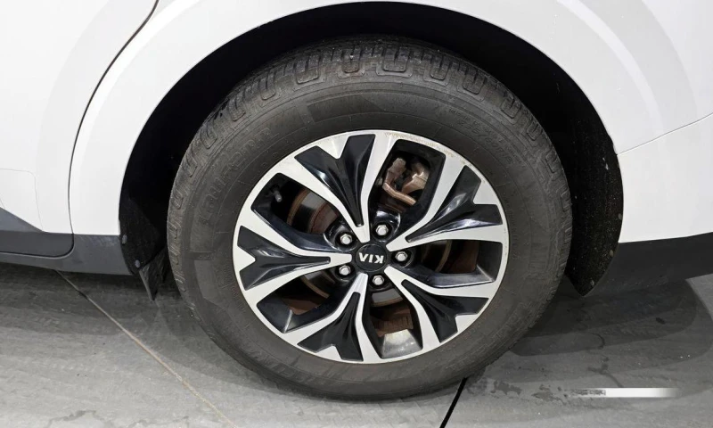 Kia Carnival, снимка 5 - Автомобили и джипове - 51957090