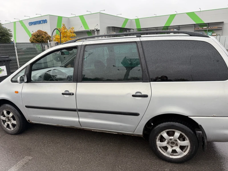 Seat Alhambra 1.9 TDI , снимка 4 - Автомобили и джипове - 52261324