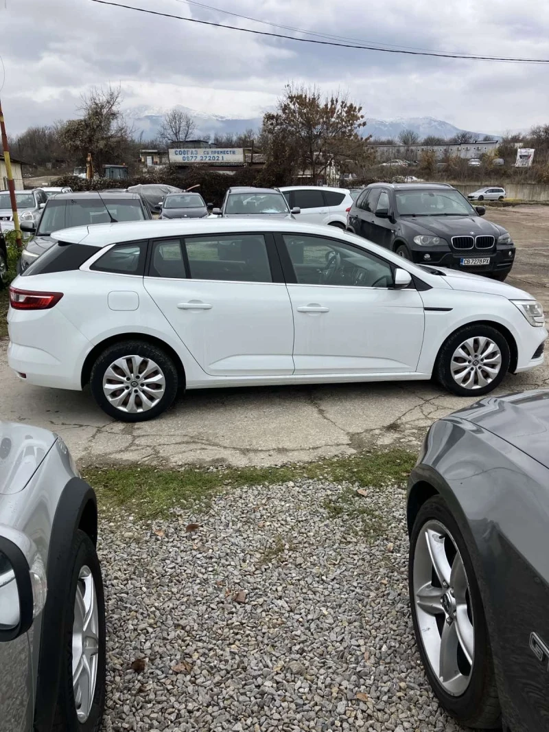 Renault Megane 1.5 DCI Купувана нова !!!, снимка 7 - Автомобили и джипове - 52712967