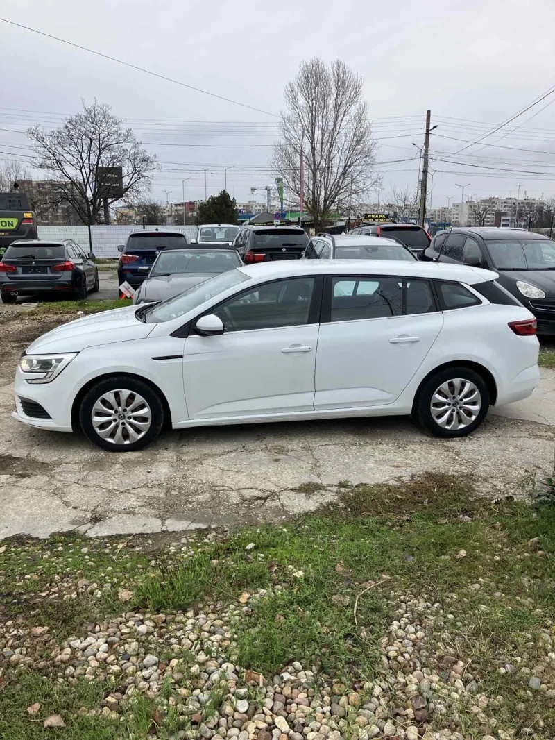 Renault Megane 1.5 DCI Купувана нова !!!, снимка 3 - Автомобили и джипове - 52712967