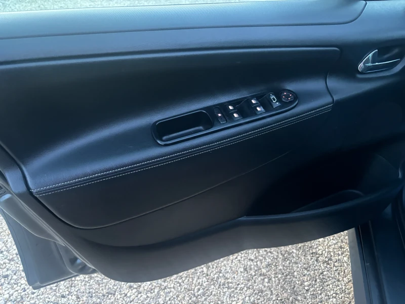 Peugeot 207 2019+ 1.4HDI+ 90кс+ ВС.ПЛАТЕНО+ ОБСЛУЖЕНА+ ПАНОРАМ, снимка 8 - Автомобили и джипове - 52726470