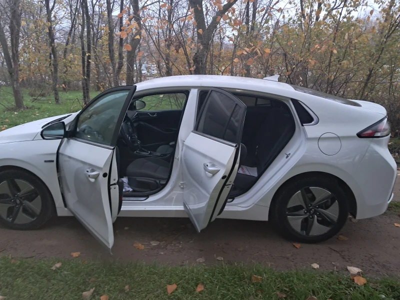 Hyundai Ioniq, снимка 10 - Автомобили и джипове - 52856739