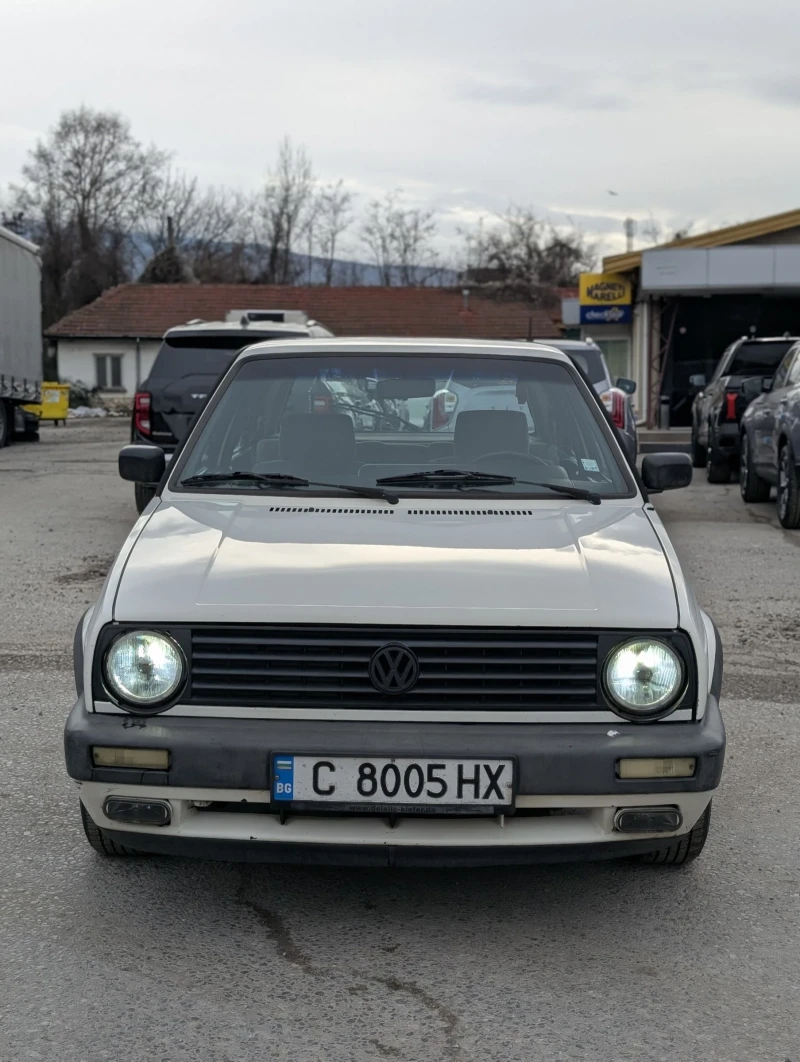 VW Golf 1.6, снимка 2 - Автомобили и джипове - 52989627