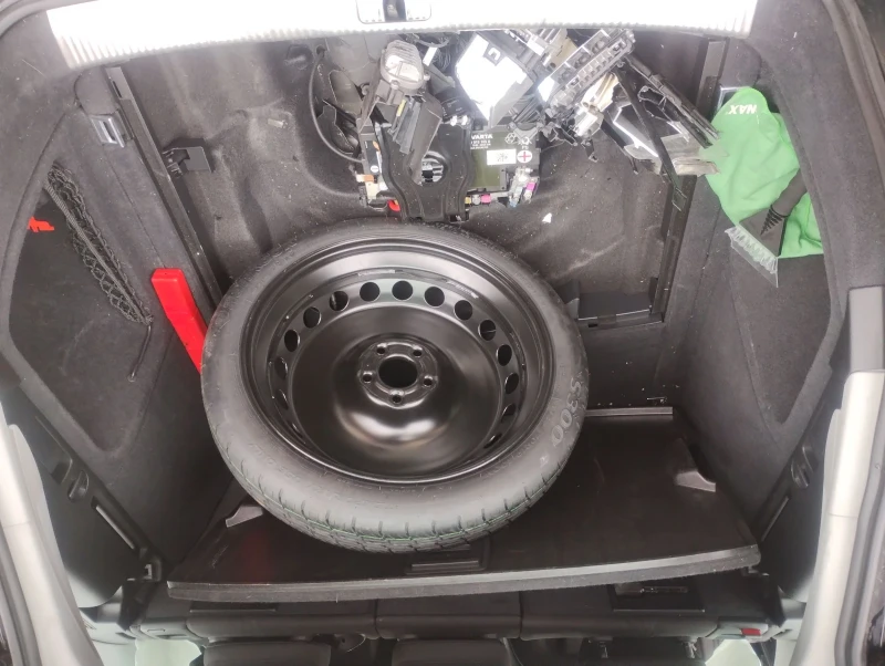 Audi A4 2.0TDI quattro, снимка 8 - Автомобили и джипове - 53233179