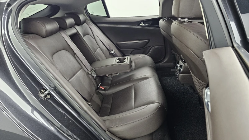 Kia Stinger 2.0T AWD PLATINUM autogeorge.com, снимка 11 - Автомобили и джипове - 53260923