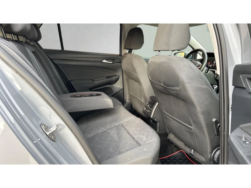 VW Golf 2.0 TDi M/T, Месечна вноска от 255  , снимка 10 - Автомобили и джипове - 53558120