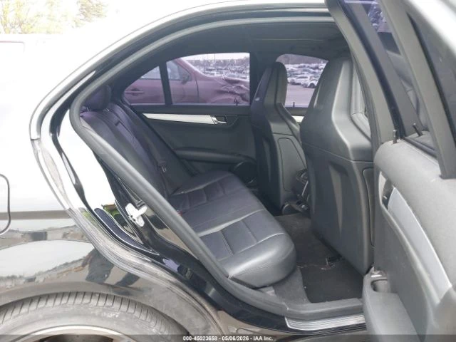 Mercedes-Benz C 63 AMG 6.3 V8* HARMAN* ������� | Mobile.bg � ����������� 13