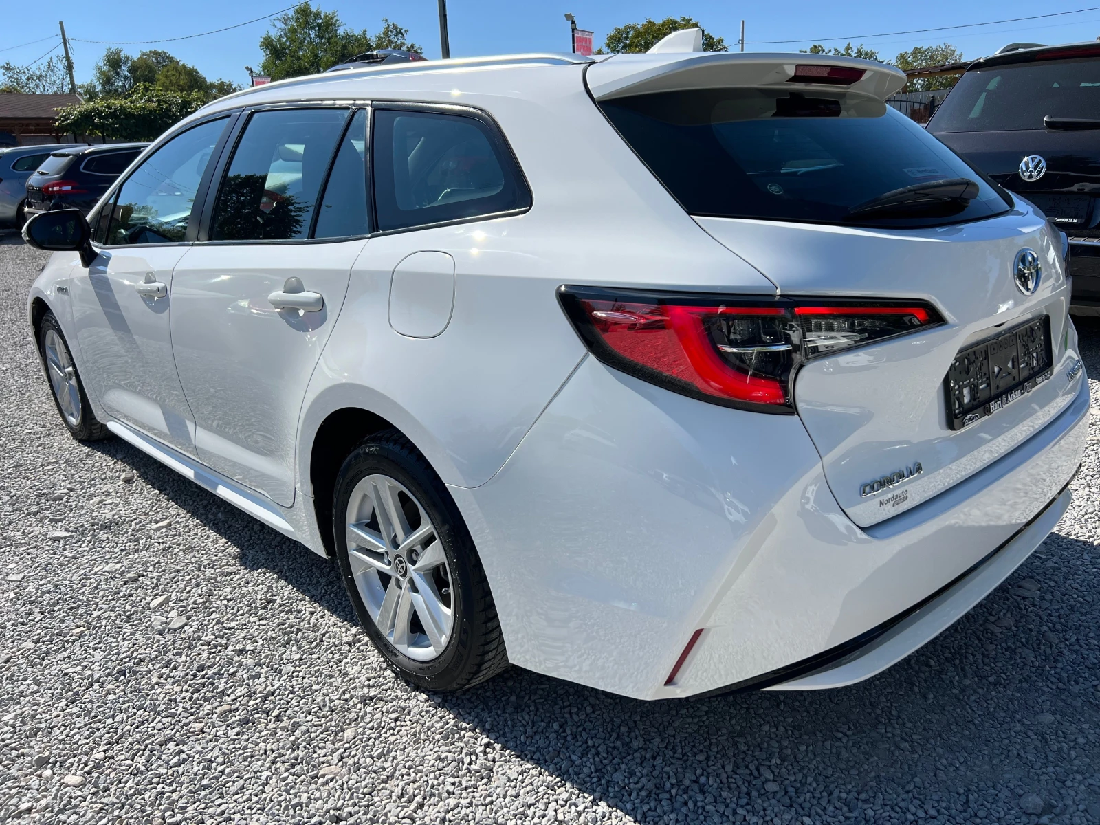 Toyota Corolla 1.8I-HYBRID-FACE-ЕВРО 6С-ГАРАНЦИОНЕН-НАВИГАЦИЯ - изображение 4