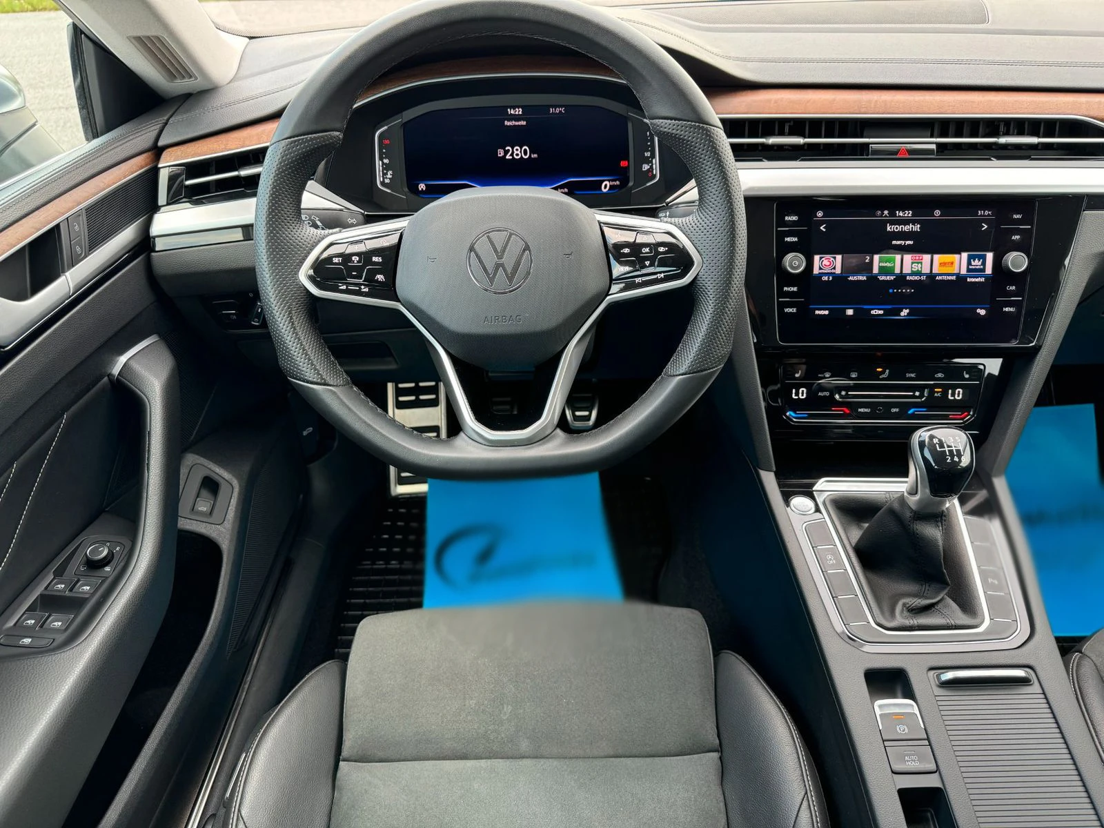 VW Arteon 150HP/ALCANTARA/LED/CAM/NAVI/CARPLAY/325b - изображение 9