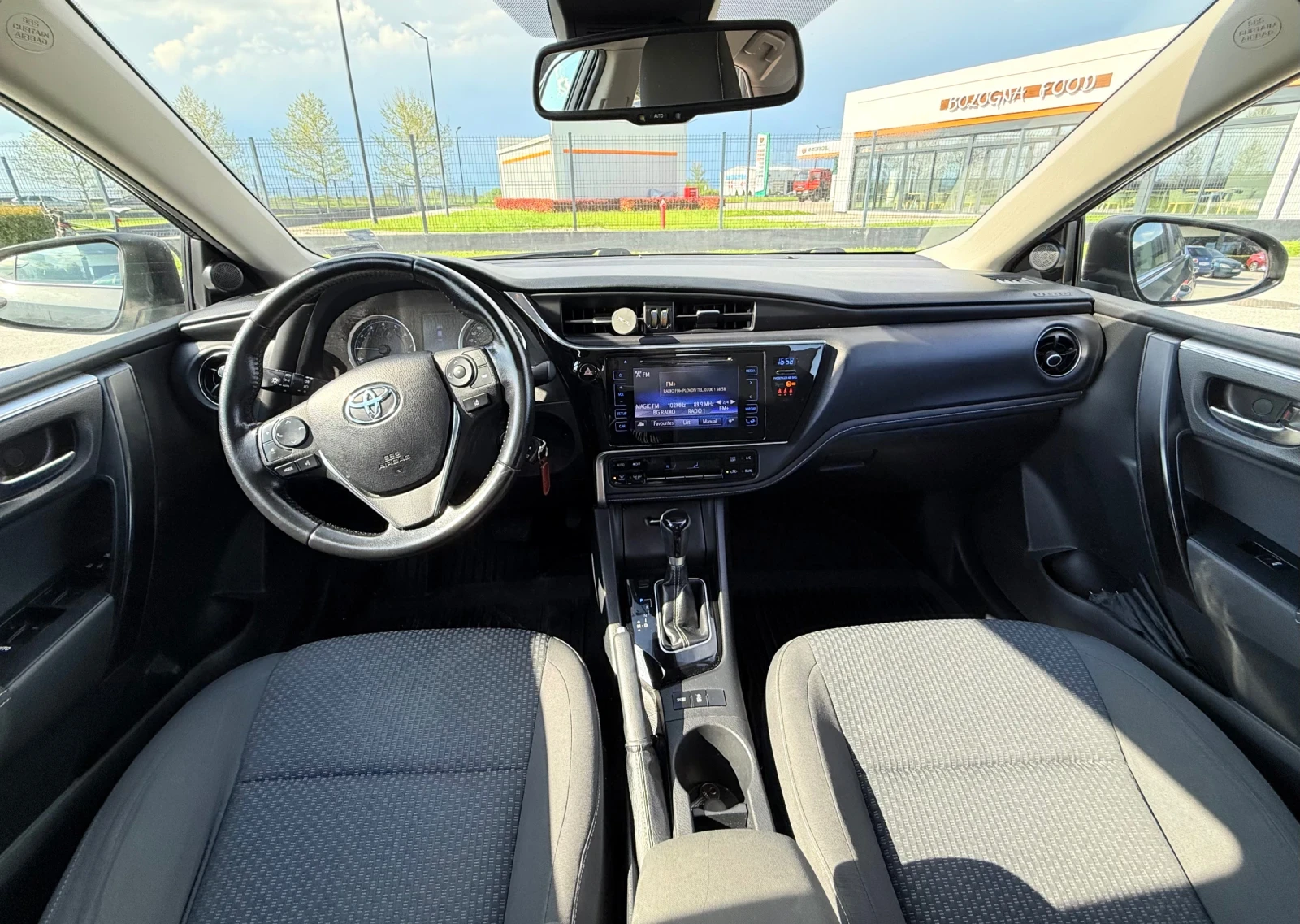 Toyota Corolla Automatic Facelift  - изображение 3