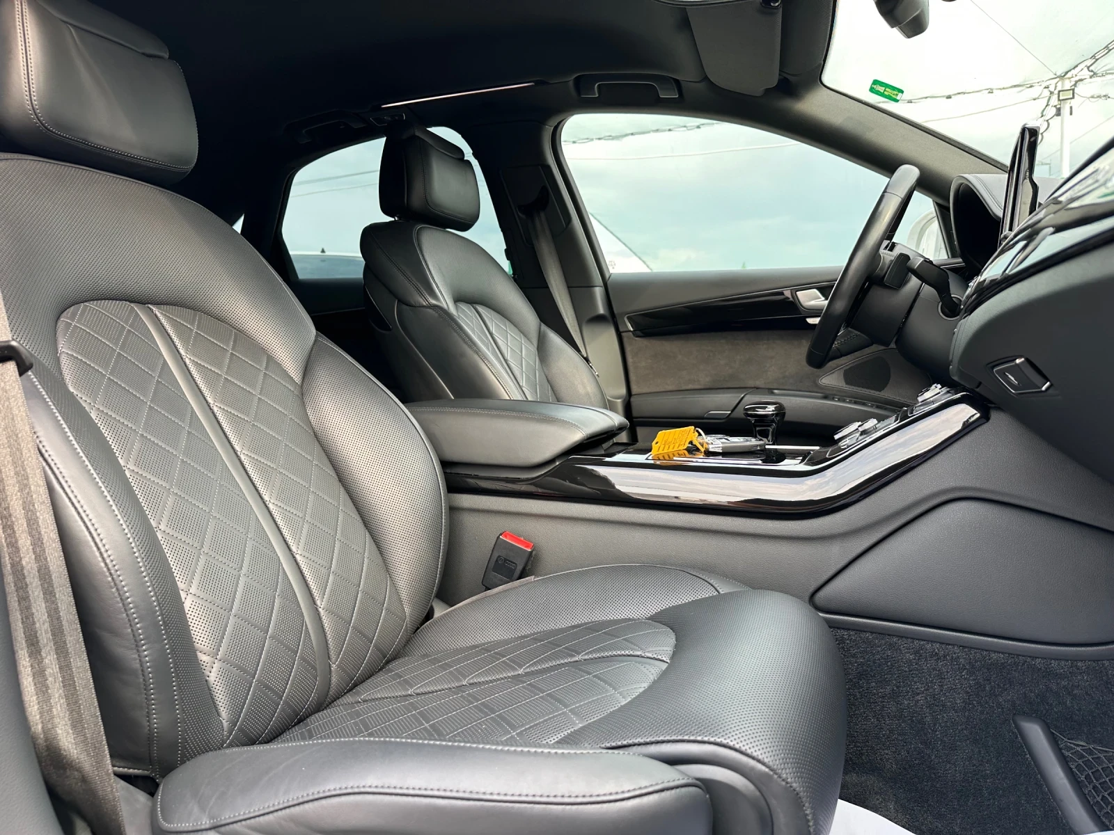 Audi A8 MATRIX::360::BOSE::DISTRONIK::ПОДГРЕВ/ОБДУХВАНЕ - изображение 7