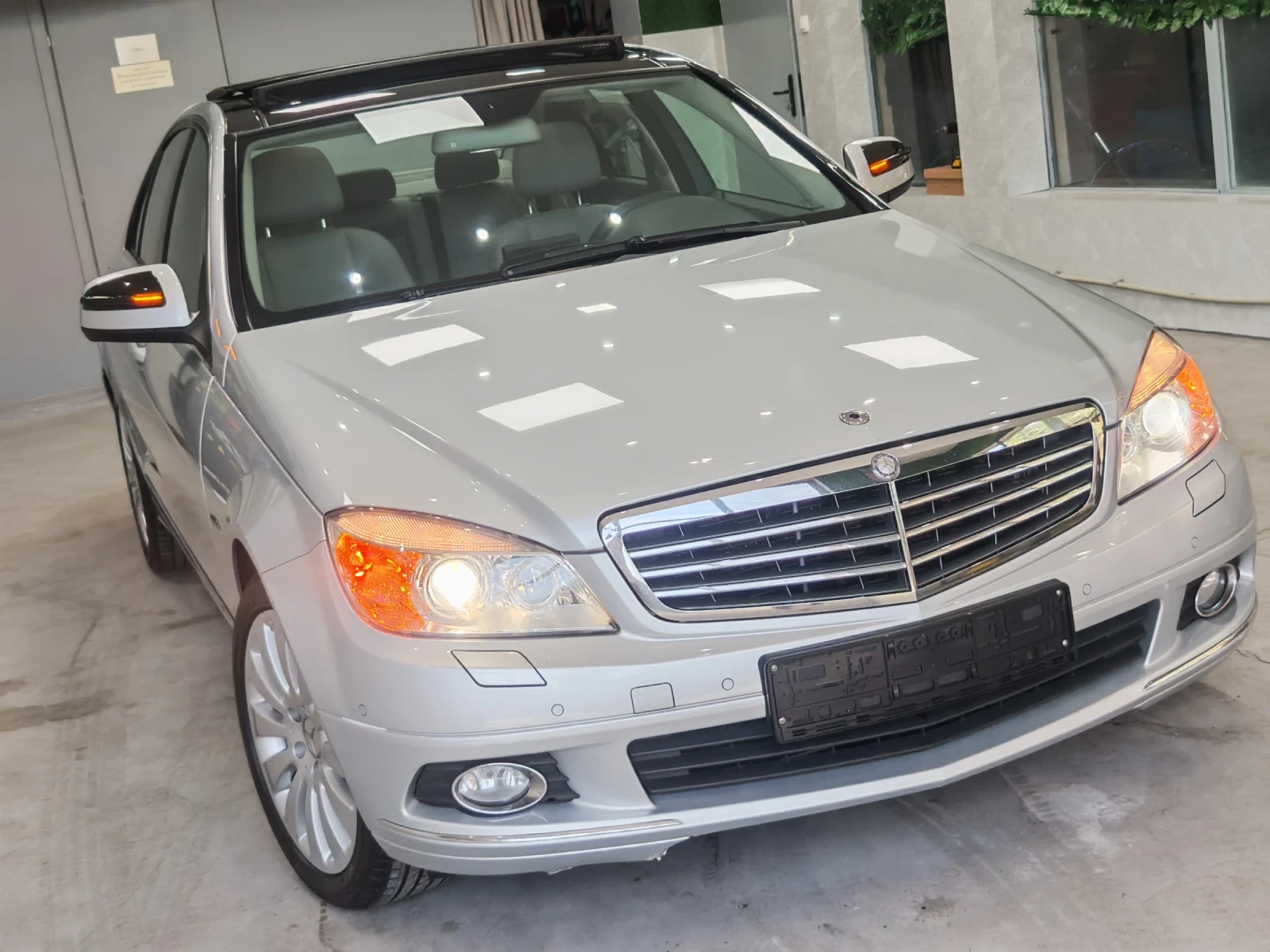Mercedes-Benz C 280 Full//ПАНОРАМА//Автомат///Кожа/Надуване - изображение 4