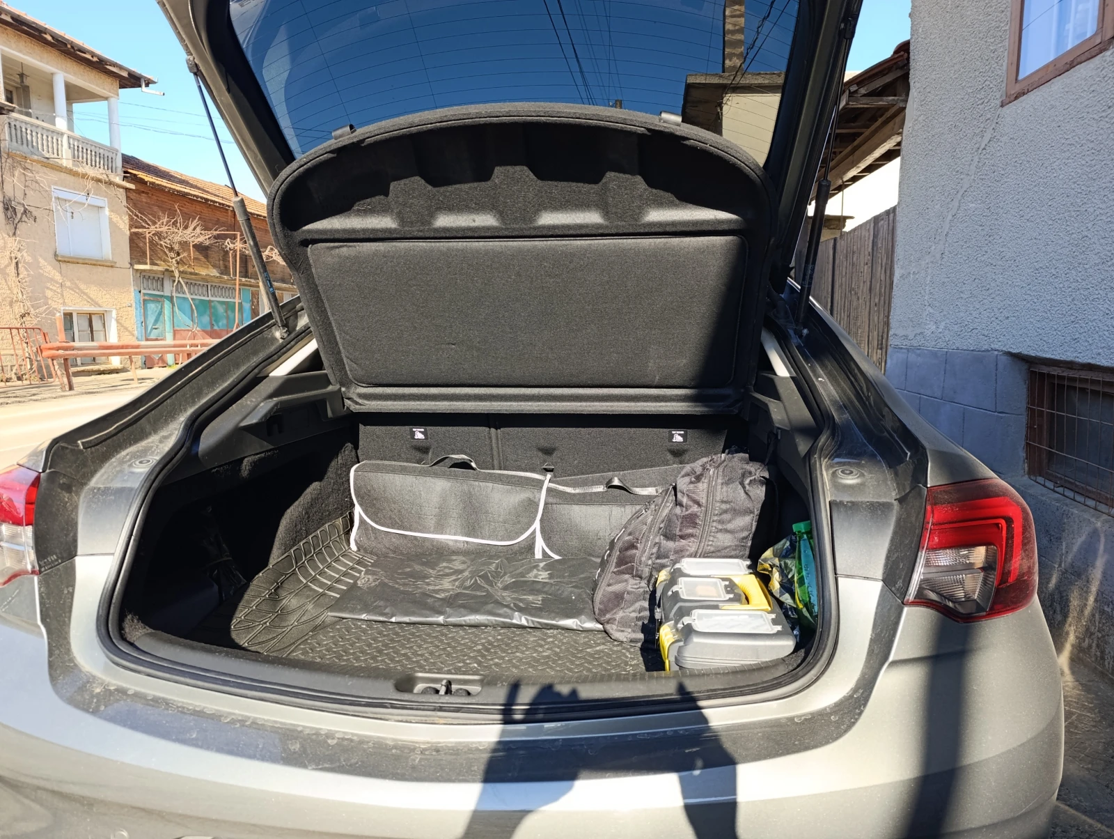 Opel Insignia B Grand Sport 1.6D 136к.с. автоматик, снимка 12 - Автомобили и джипове - 53842096