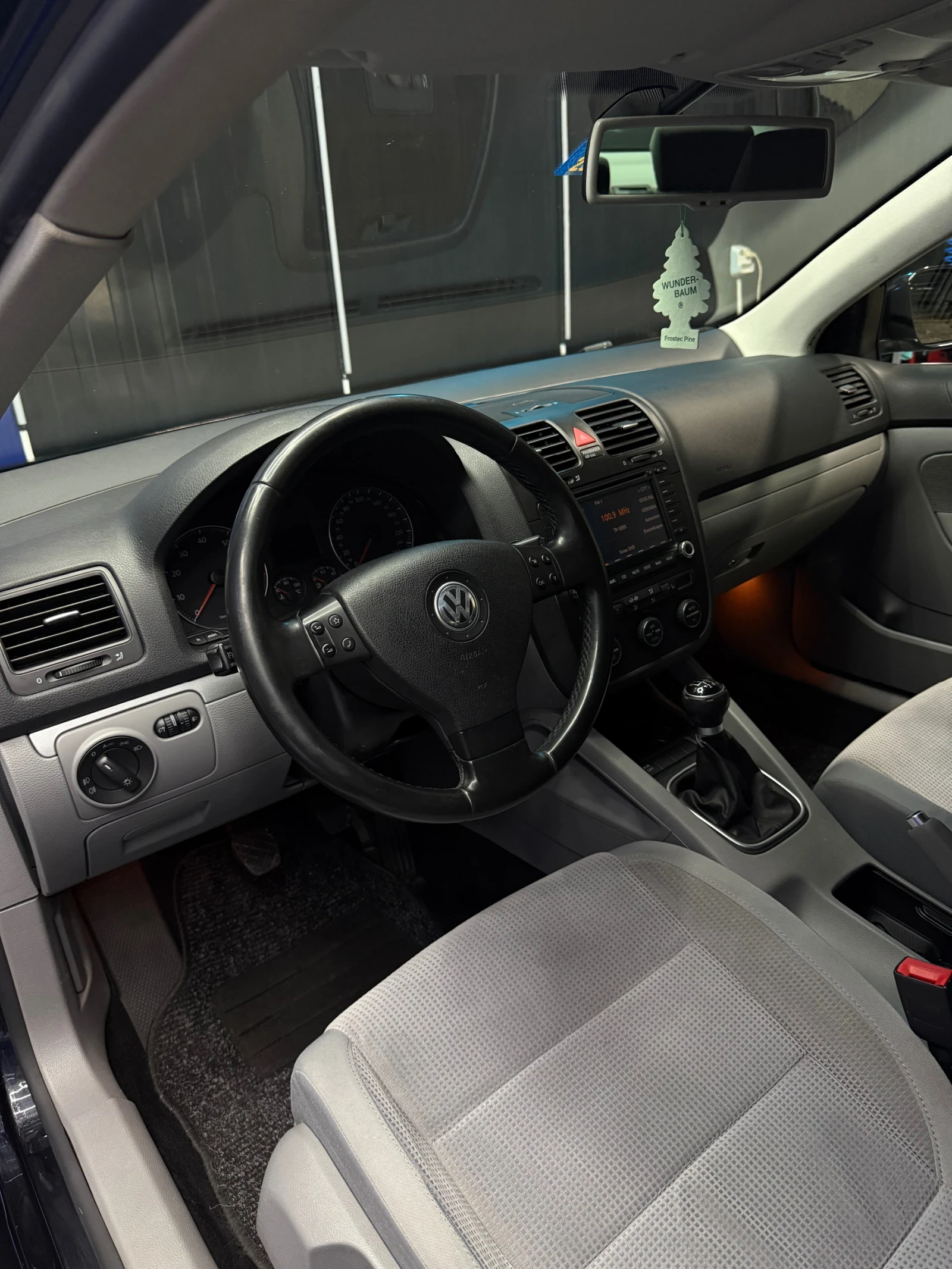 VW Jetta 2.0 Швейцария  - изображение 7