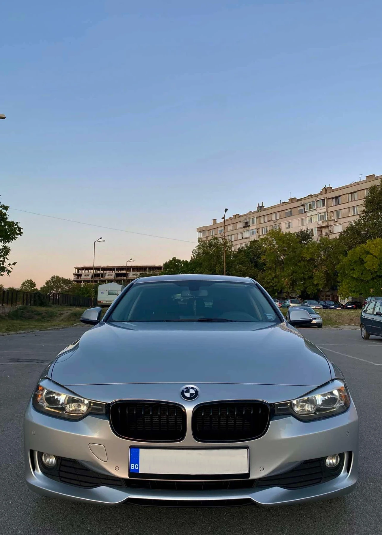 BMW 320, снимка 9 - Автомобили и джипове - 53965702