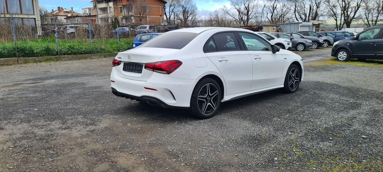 Mercedes-Benz A 250 AMG plug-in hybrid, снимка 4 - Автомобили и джипове - 54076114