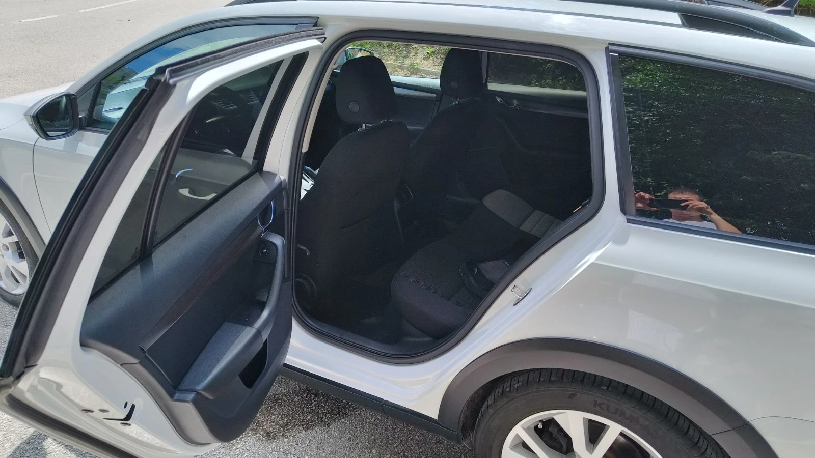 Skoda Octavia Scout, снимка 8 - Автомобили и джипове - 54381438