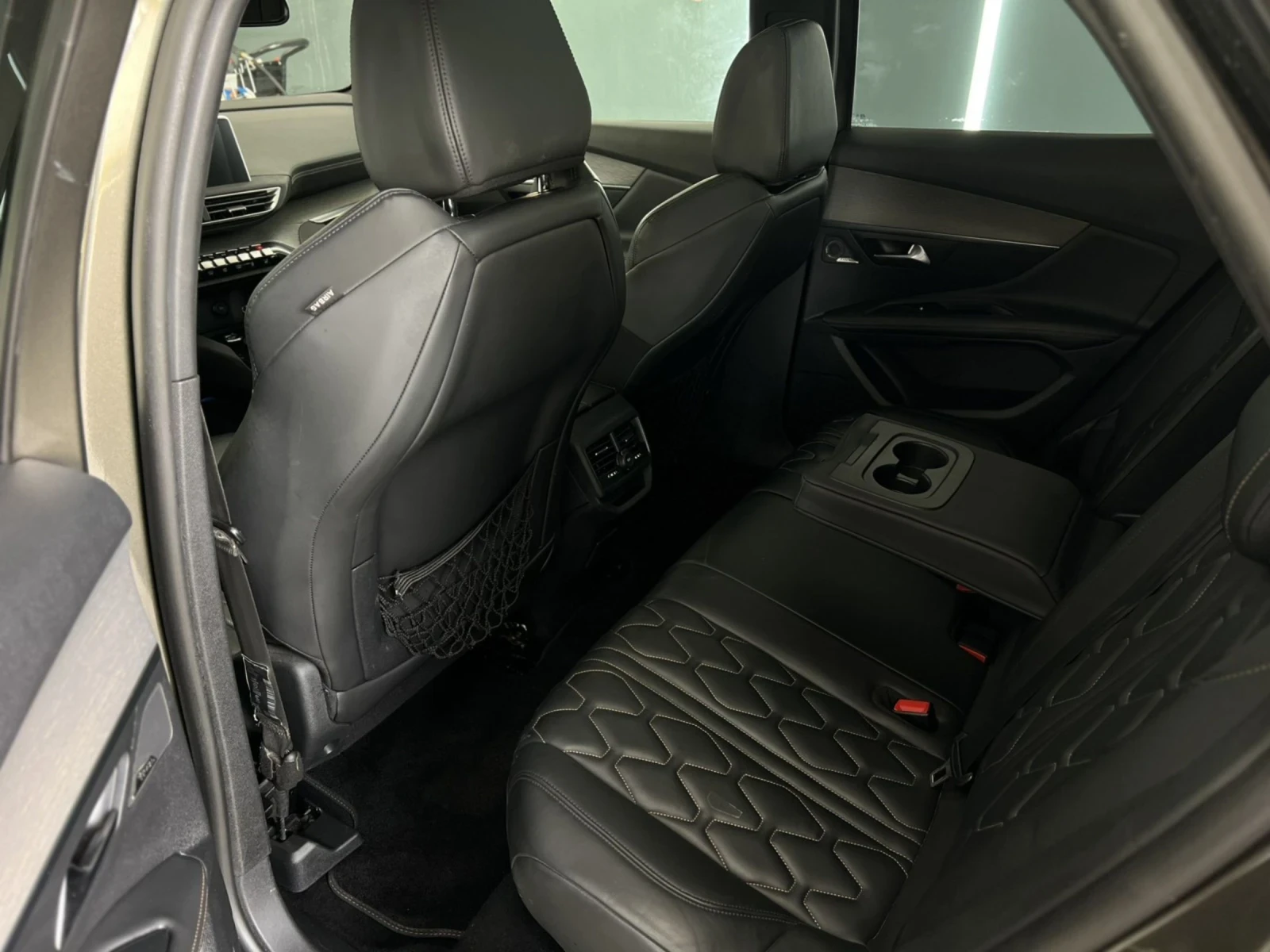 Peugeot 3008 2.0HDI* GT* AutoEAT* Camera360* Pano, снимка 12 - Автомобили и джипове - 54693404