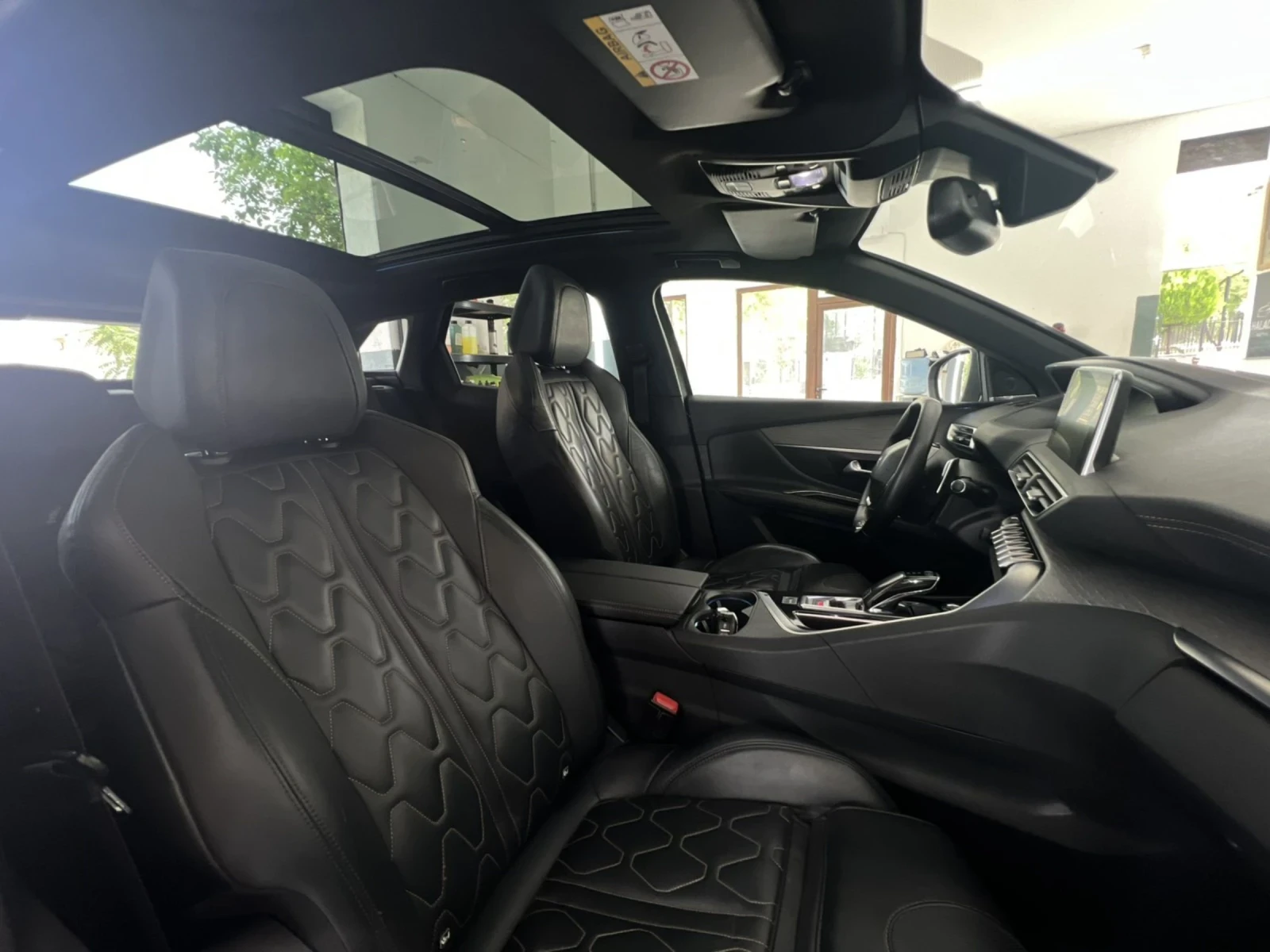 Peugeot 3008 2.0HDI* GT* AutoEAT* Camera360* Pano, снимка 10 - Автомобили и джипове - 54693404