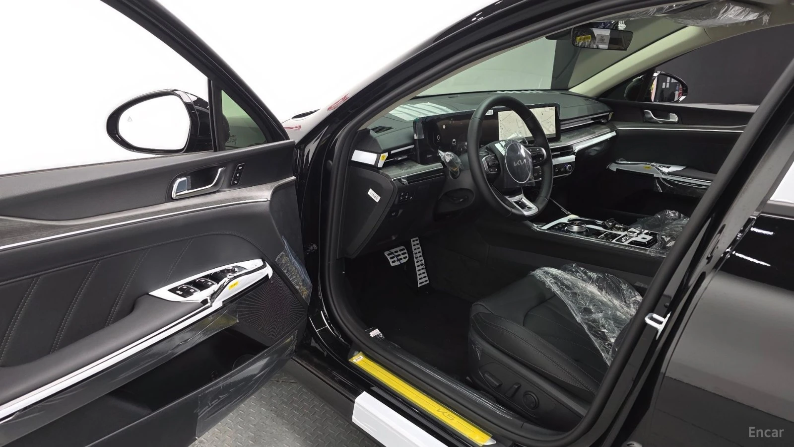 Kia K5 2.0 Signature* КОЖА* НАВИ* ОБДУХВ* 360, снимка 8 - Автомобили и джипове - 55461102