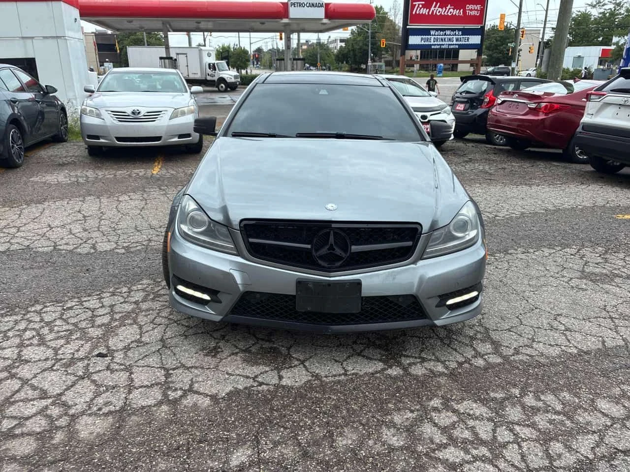 Mercedes-Benz C 350 4MATIC * FULL AMG PACK* КОЖА/АЛКАНТАРА* ПАНОРАМА* , снимка 2 - Автомобили и джипове - 55614427