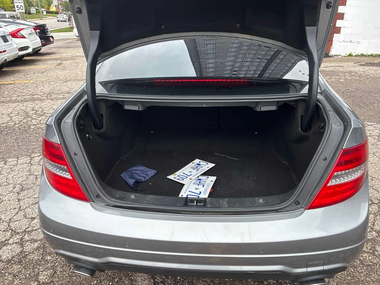Mercedes-Benz C 350 4MATIC * FULL AMG PACK* КОЖА/АЛКАНТАРА* ПАНОРАМА* , снимка 15 - Автомобили и джипове - 55614427