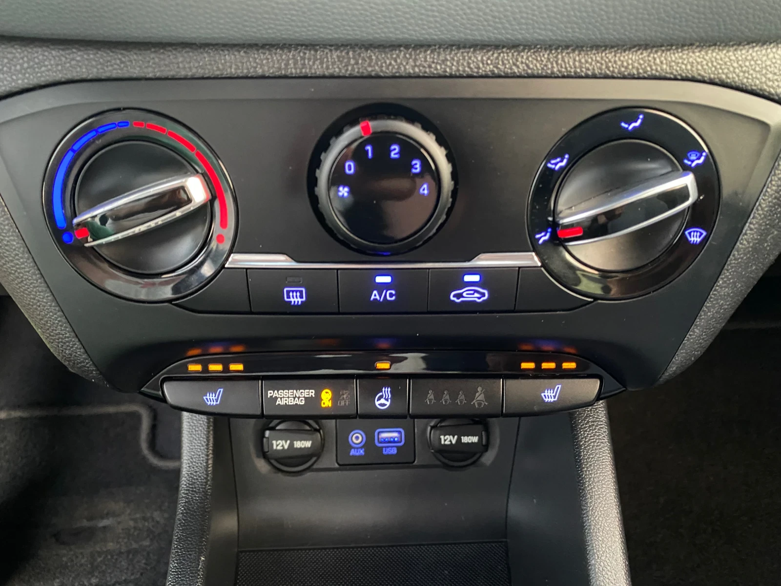Hyundai I20 Sport Edition Nline OZ18 Full, снимка 11 - Автомобили и джипове - 55904892