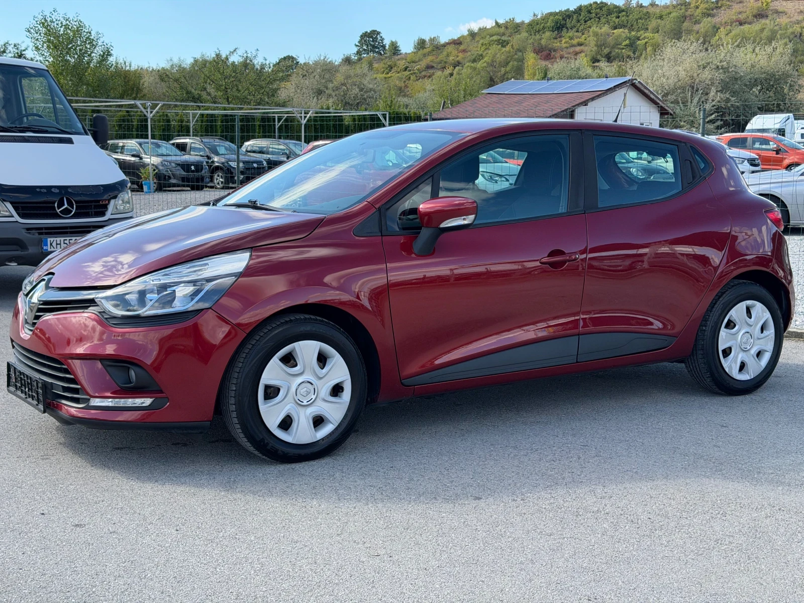 Renault Clio 1.5 DCI, снимка 4 - Автомобили и джипове - 56197035