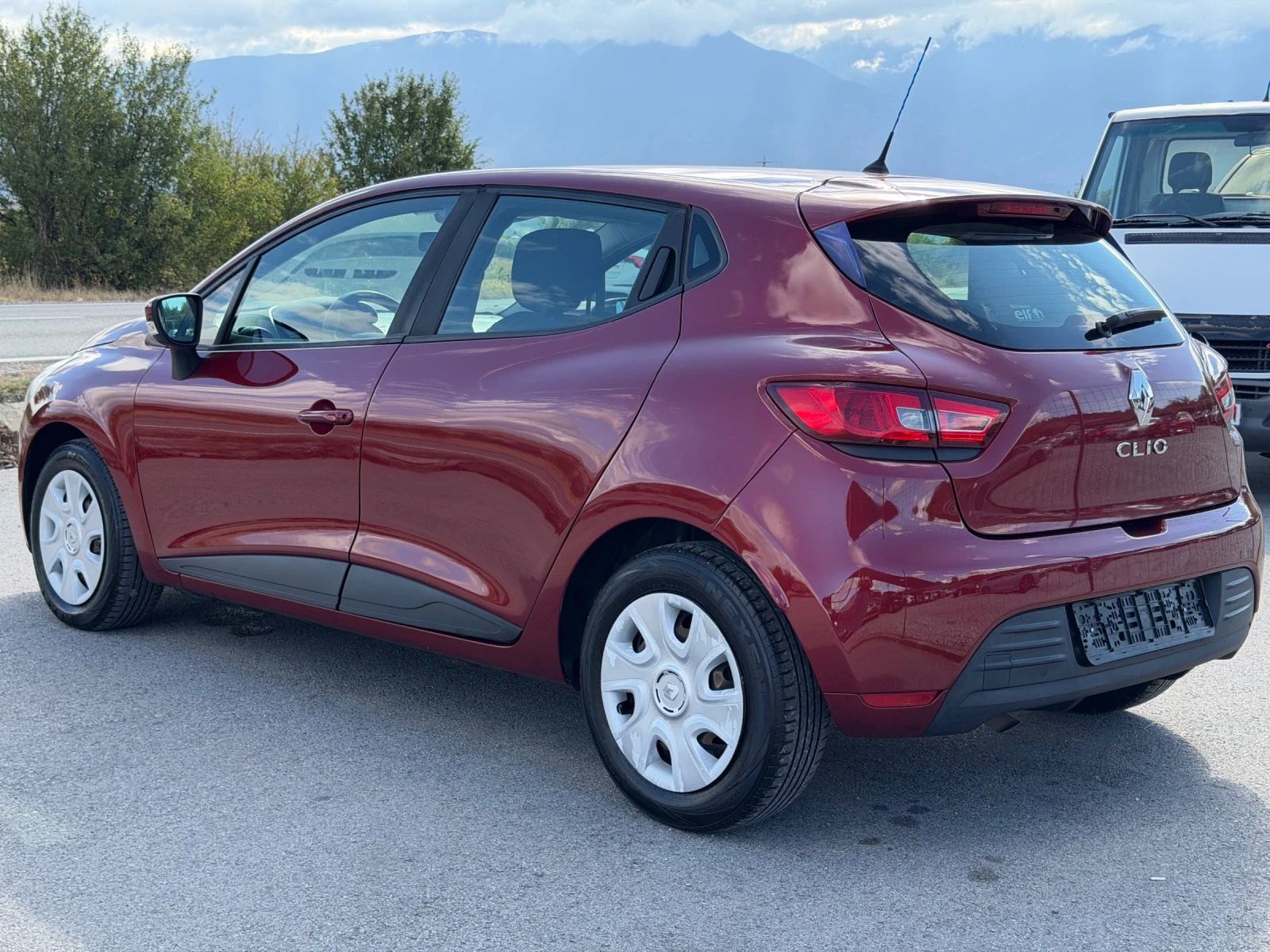 Renault Clio 1.5 DCI, снимка 5 - Автомобили и джипове - 56197035