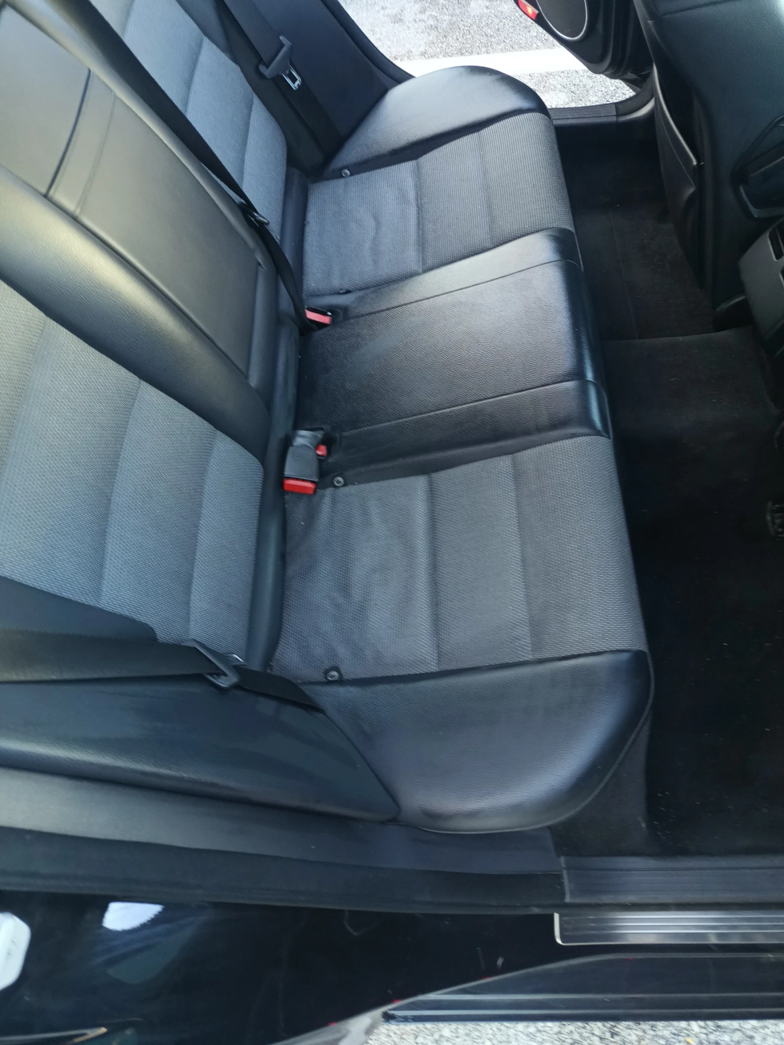 Mercedes-Benz C 220 Реална, снимка 7 - Автомобили и джипове - 56242999