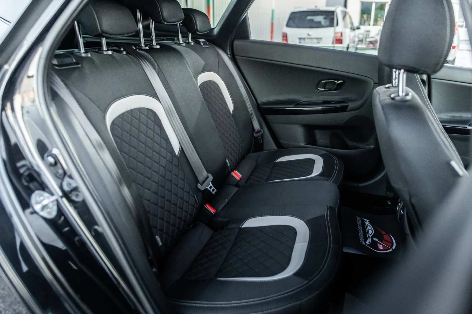 Kia Ceed 1.6CRDI::GT-Line::Panorama, снимка 14 - Автомобили и джипове - 56369508