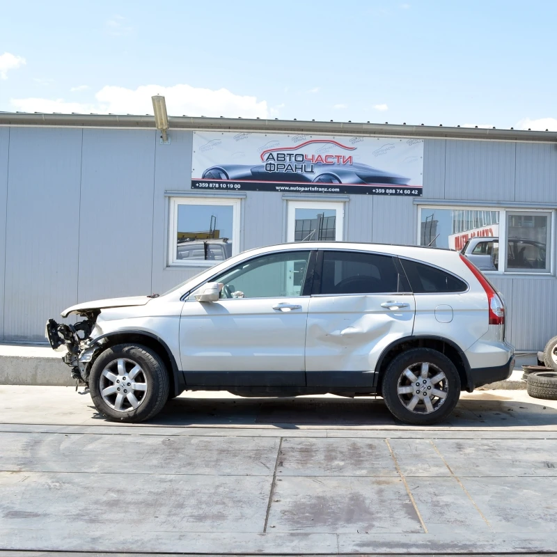 Honda Cr-v 2.0 i 4WD, снимка 3 - Автомобили и джипове - 37650786