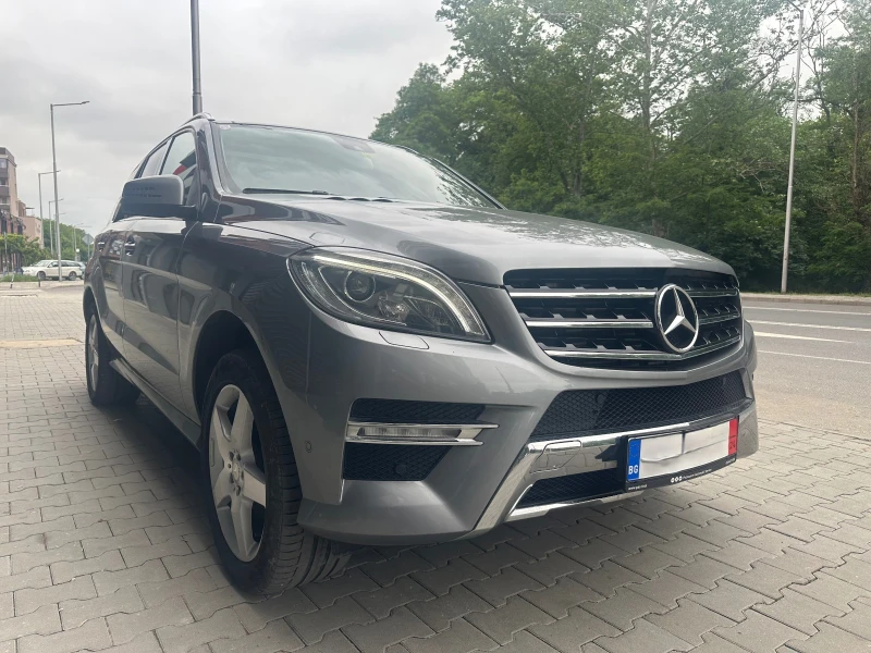 Mercedes-Benz ML 350 * AMG* PANORAMA* 3xTV* 4 MATIC! Австрия+ сервизна , снимка 1 - Автомобили и джипове - 47908240