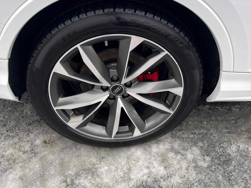 Audi SQ7 2023 4.0 TFSI QUATTRO * БЕЗ ЗАБЕЛЕЖКА * , снимка 6 - Автомобили и джипове - 53064443