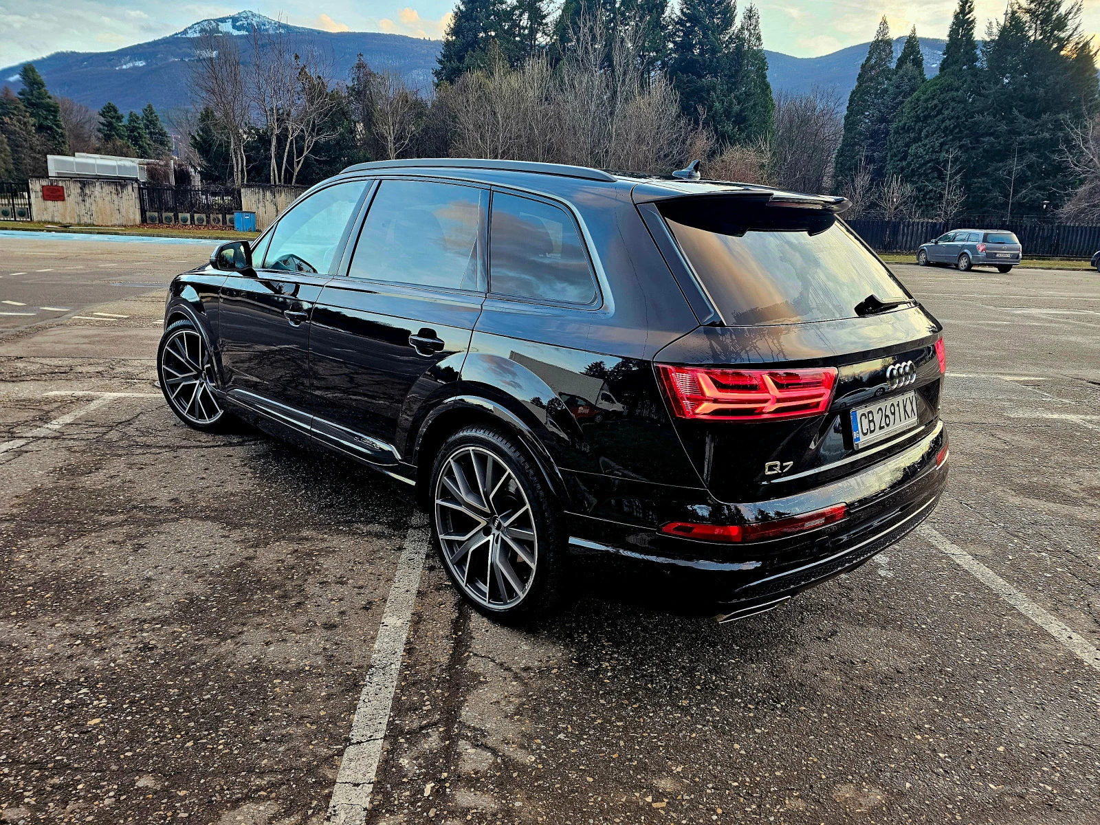 Audi Q7 3xS-line, MATRIX , KEYLESS, bose, panorama, 360cam - изображение 4