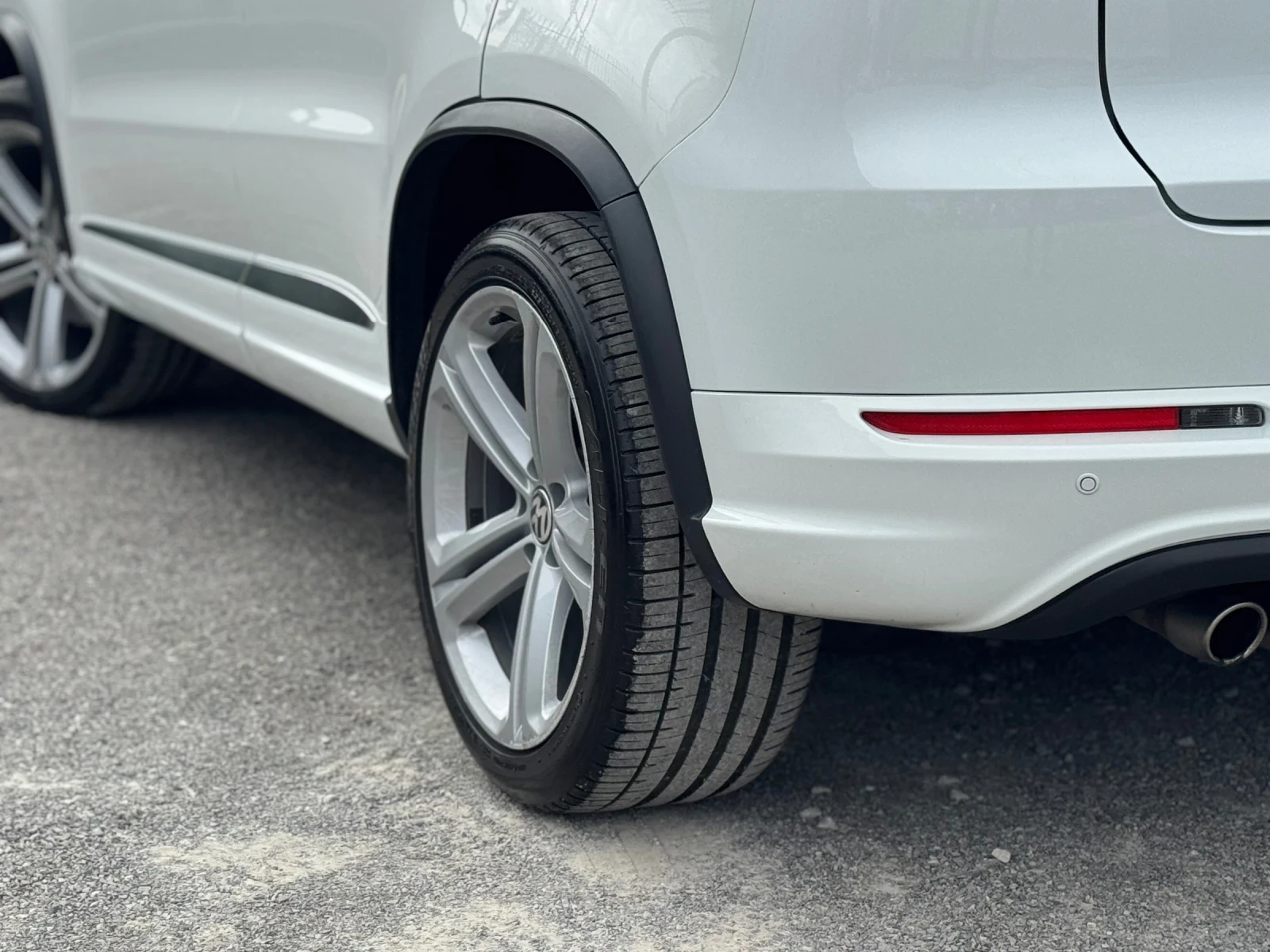 VW Tiguan 2.0TDI 4MOTION R LINE СОБСТВЕН ЛИЗИНГ* БАРТЕР - изображение 7