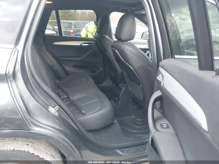 BMW X1 2.0l Sdrive28I, снимка 8 - Автомобили и джипове - 53809431