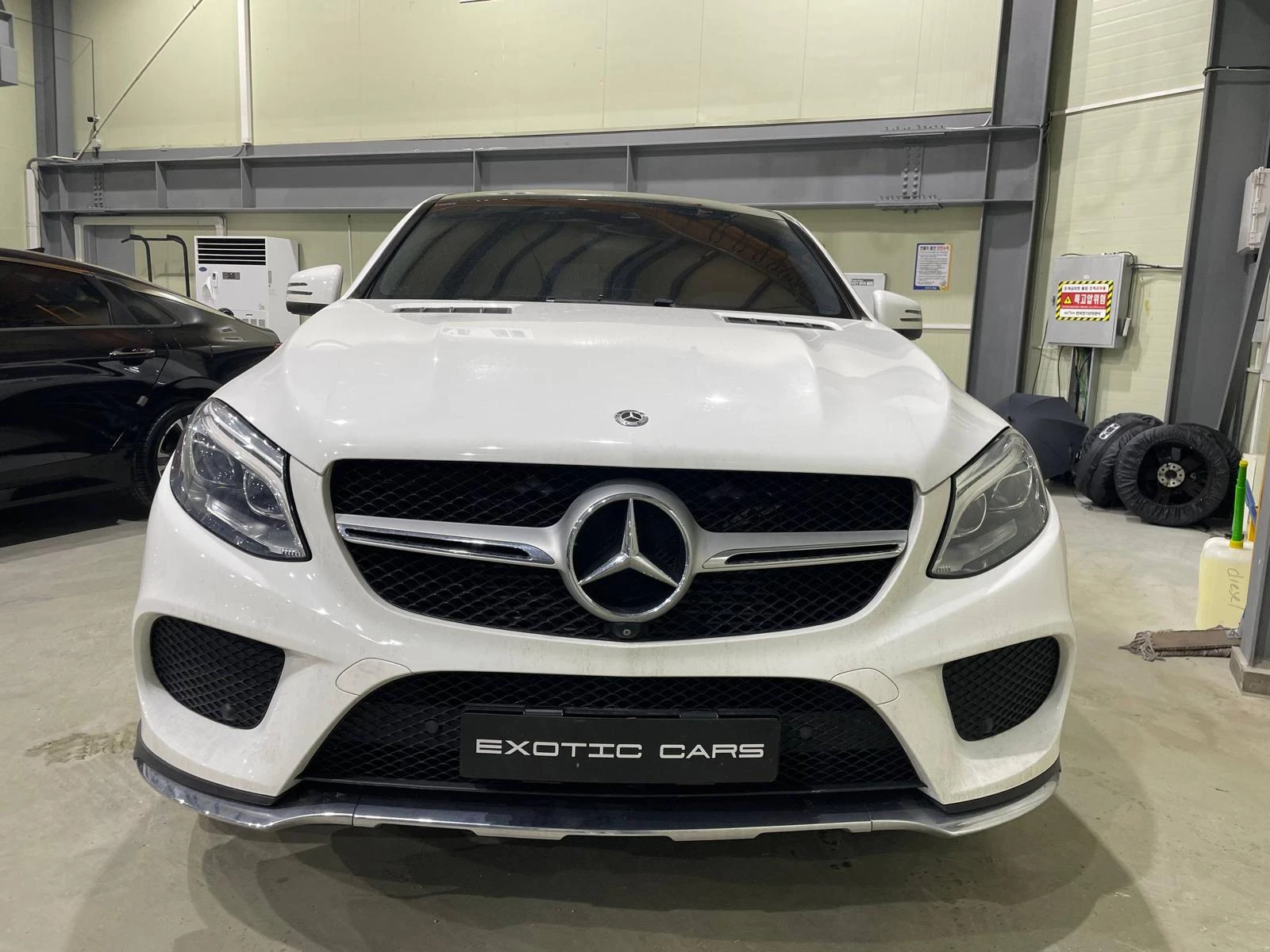 Mercedes-Benz GLE Coupe 350D ! 4matic ! AMG Line ! 9G-tronic !, снимка 2 - Автомобили и джипове - 54139722