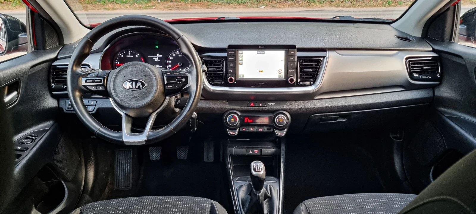 Kia Stonic 1.6crdi Drive, снимка 10 - Автомобили и джипове - 55343646