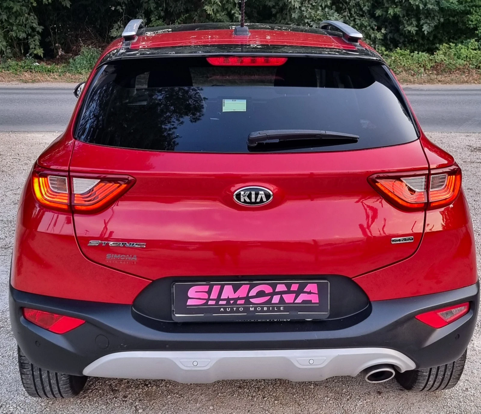 Kia Stonic 1.6crdi Drive, снимка 8 - Автомобили и джипове - 55343646