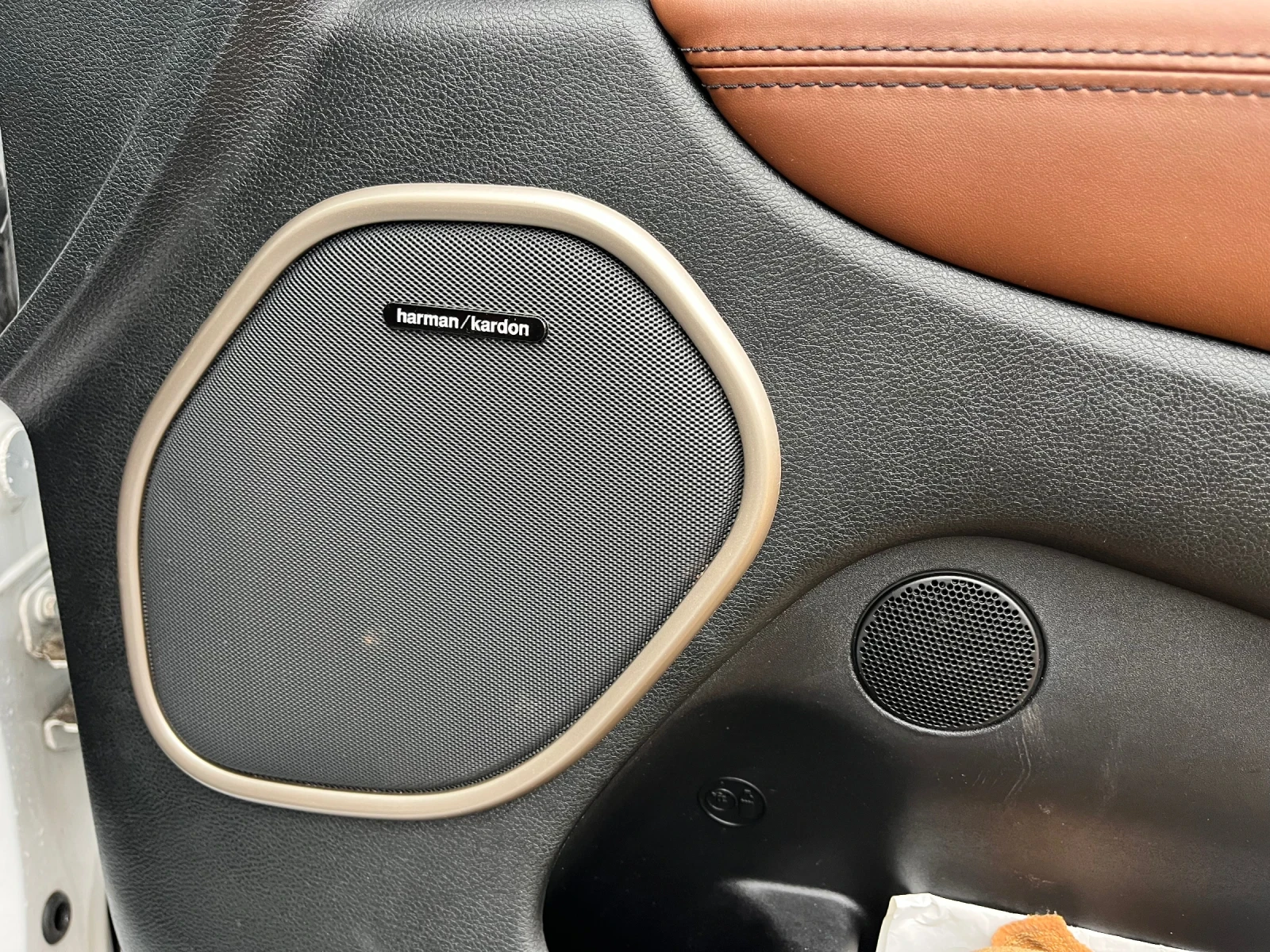 Jeep Grand cherokee 5.7 HEMI, снимка 8 - Автомобили и джипове - 55393364