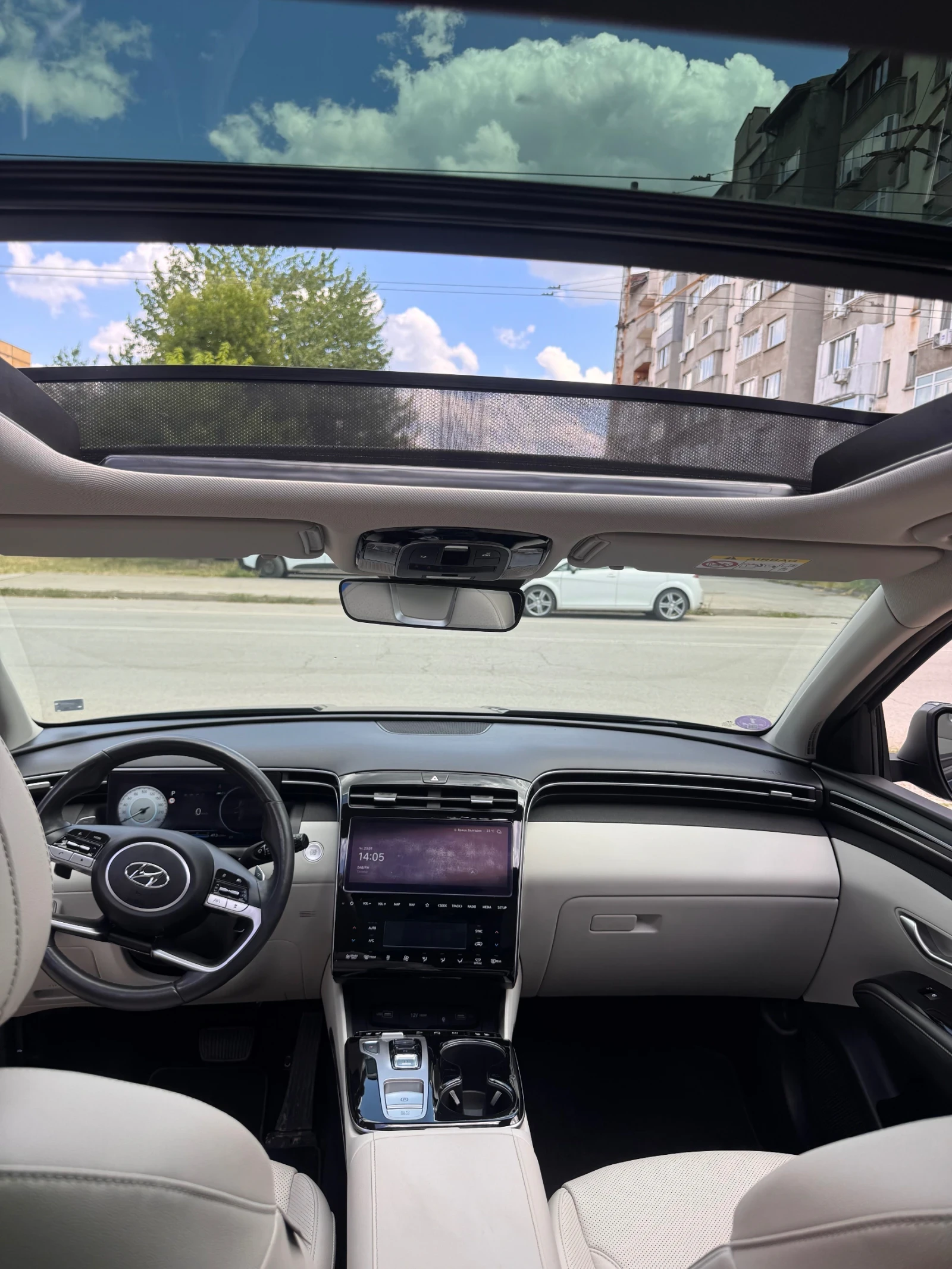 Hyundai Tucson Plug-Inn, снимка 4 - Автомобили и джипове - 55393776