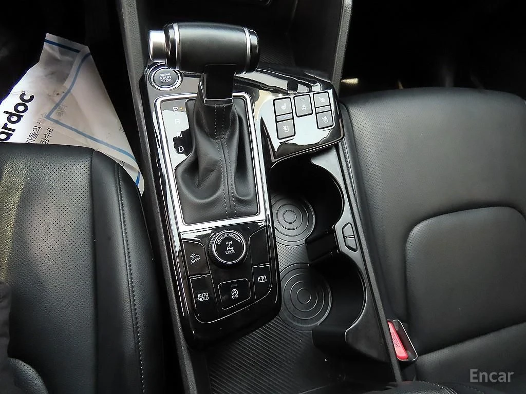 Kia Sportage 1.6 Turbo Prestige 4x4* ПОДГРЕВ* ОБДУХВАНЕ* КАМЕРА, снимка 12 - Автомобили и джипове - 55466408