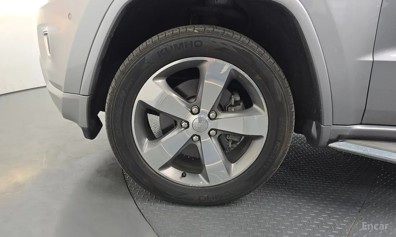 Jeep Grand cherokee OVERLAND | DISTRONIC | ПАНОРАМА | ОБДУХВАНЕ, снимка 5 - Автомобили и джипове - 55471888