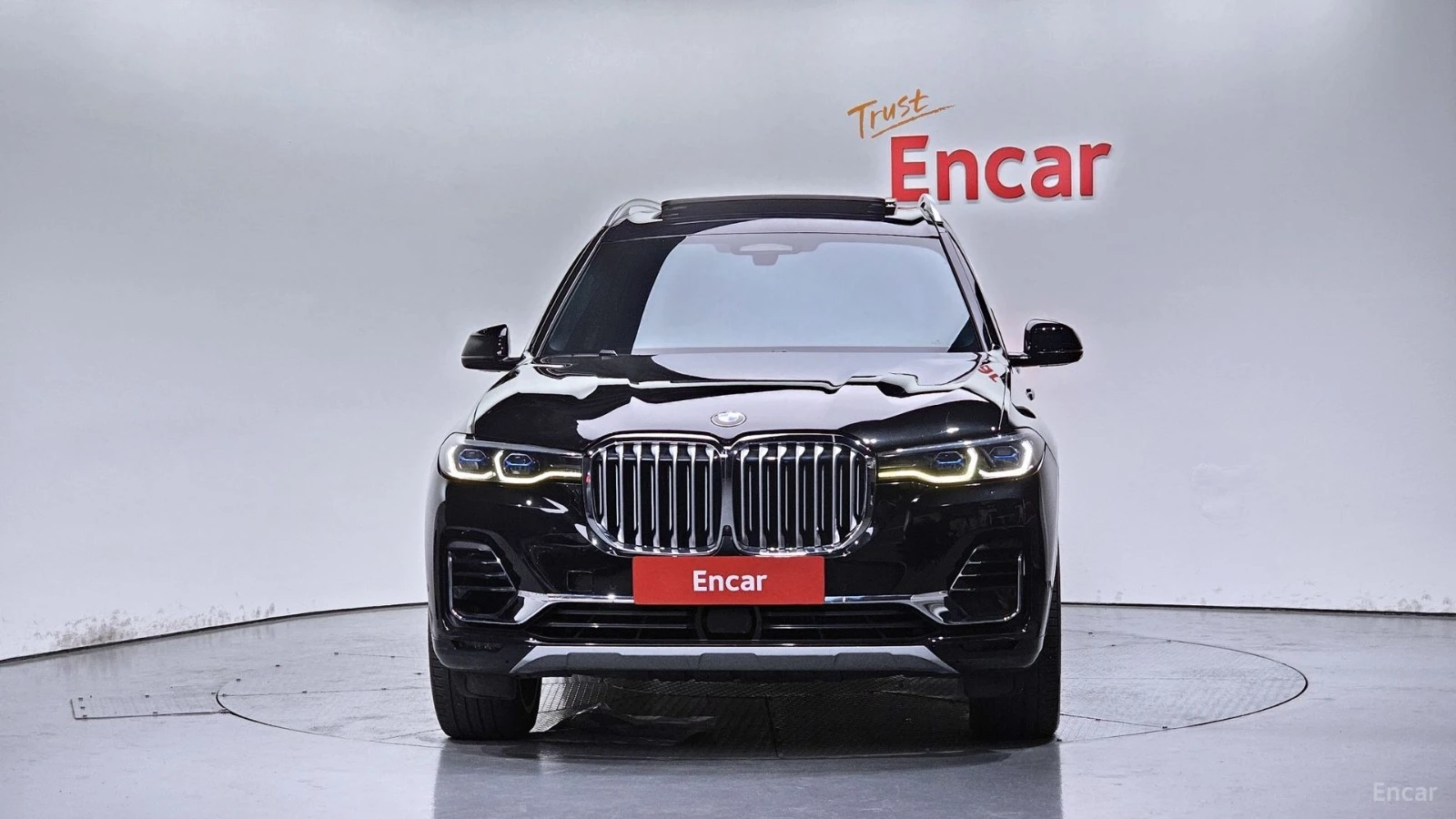 BMW X7 xDrive 40d* HUD* 360* МОНИТОРИ* КОЖА* ОБДУХВ* ПАНО, снимка 3 - Автомобили и джипове - 55503355
