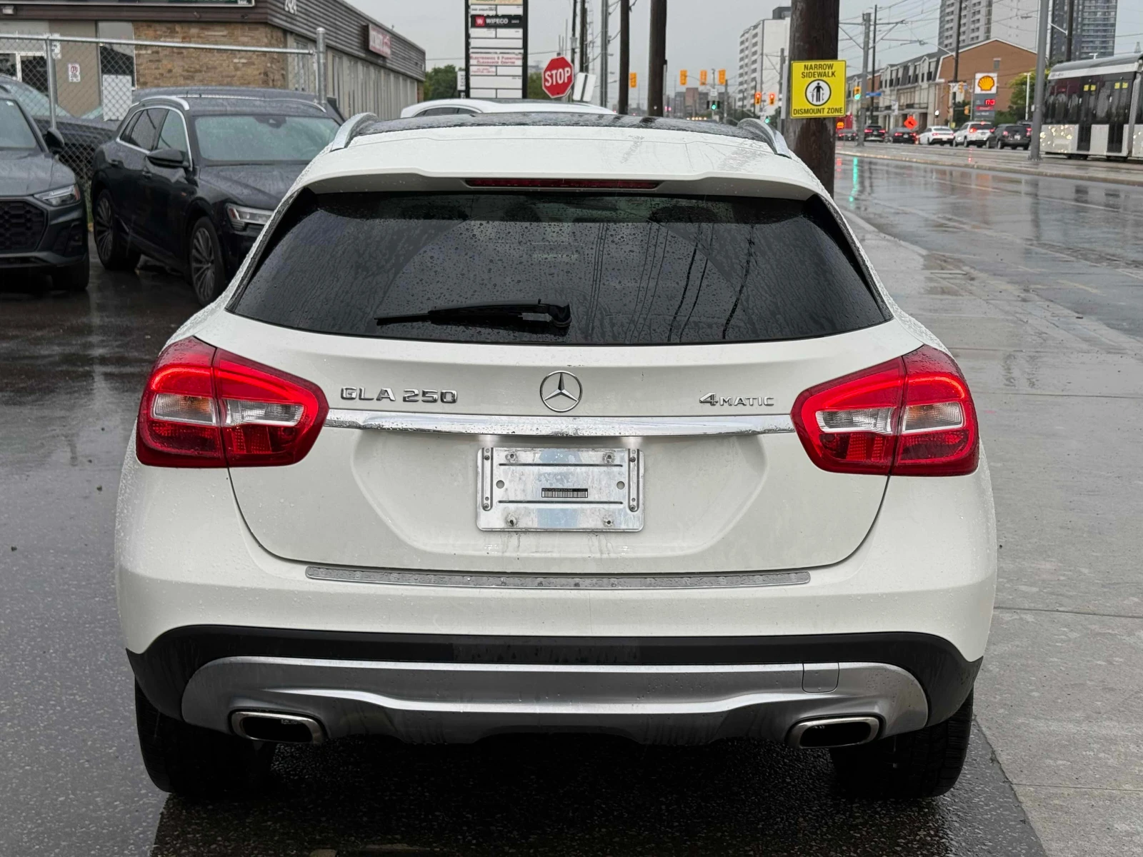 Mercedes-Benz GLA 250 * АВТОКРЕДИТ * ГЛАВНО ПРЕДСТАВИТЕЛСТВО, снимка 5 - Автомобили и джипове - 55881916