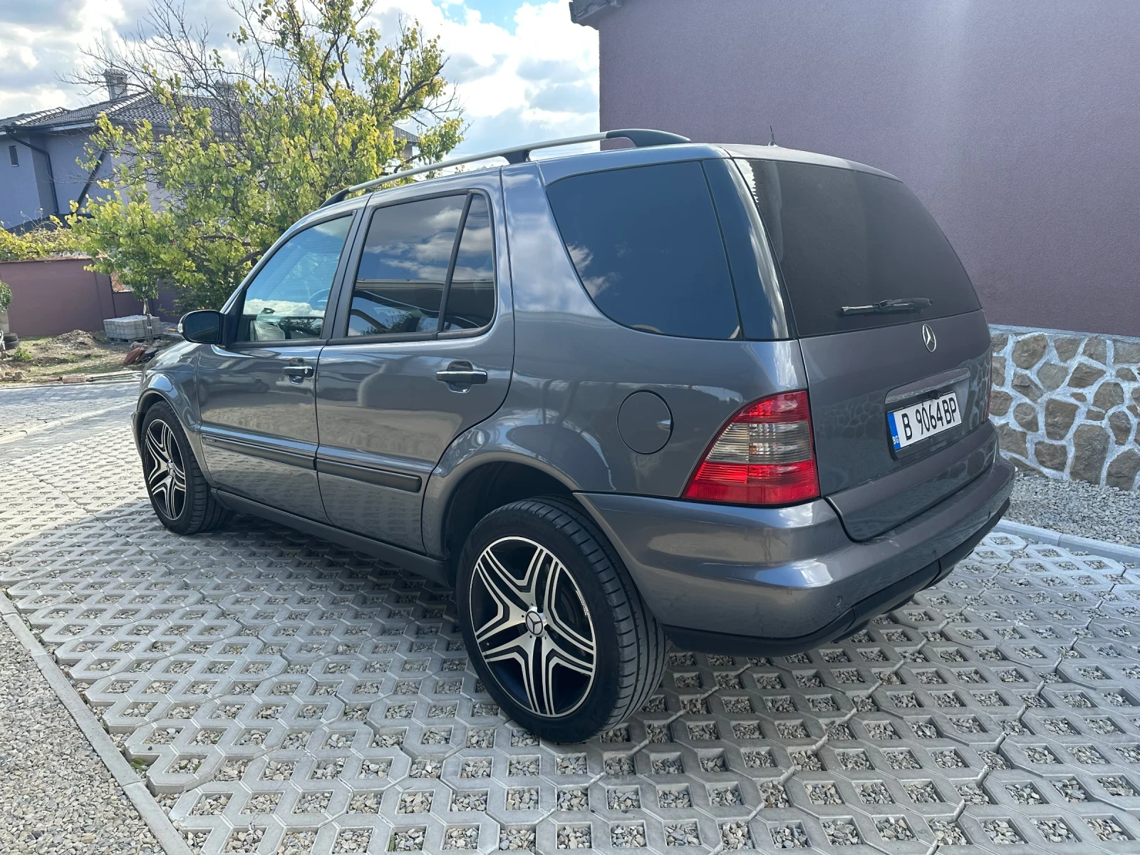 Mercedes-Benz ML 270, снимка 4 - Автомобили и джипове - 56334497