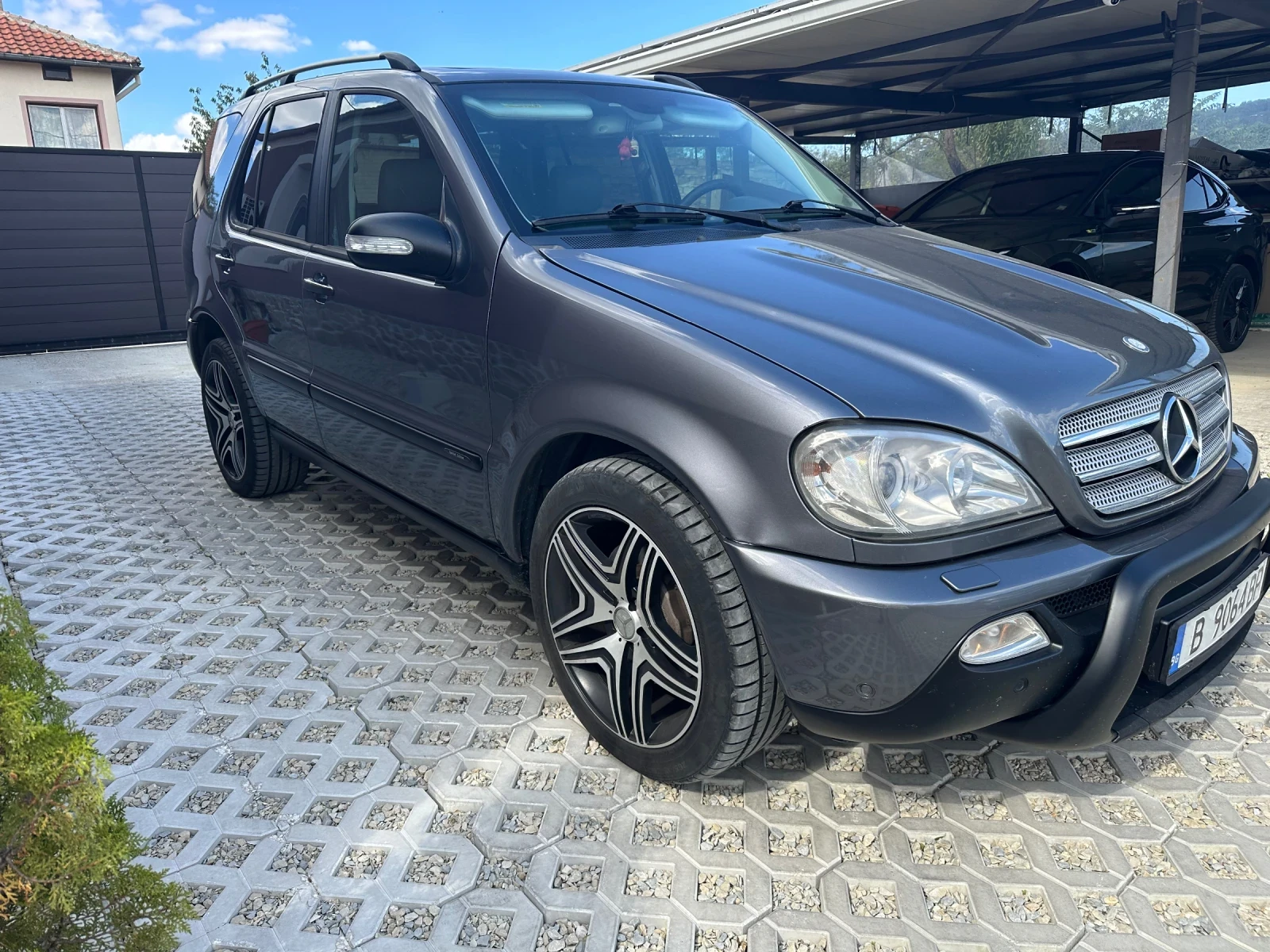 Mercedes-Benz ML 270, снимка 2 - Автомобили и джипове - 56334497