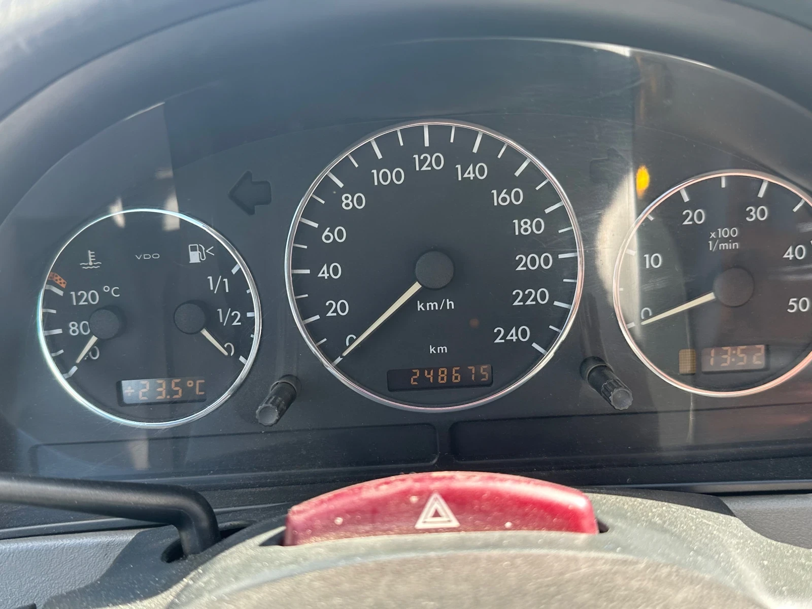 Mercedes-Benz ML 270, снимка 9 - Автомобили и джипове - 56334497